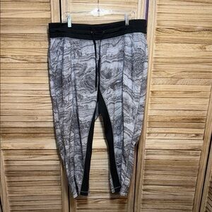Champion Black and Gray Patterned Joggers Size XXL